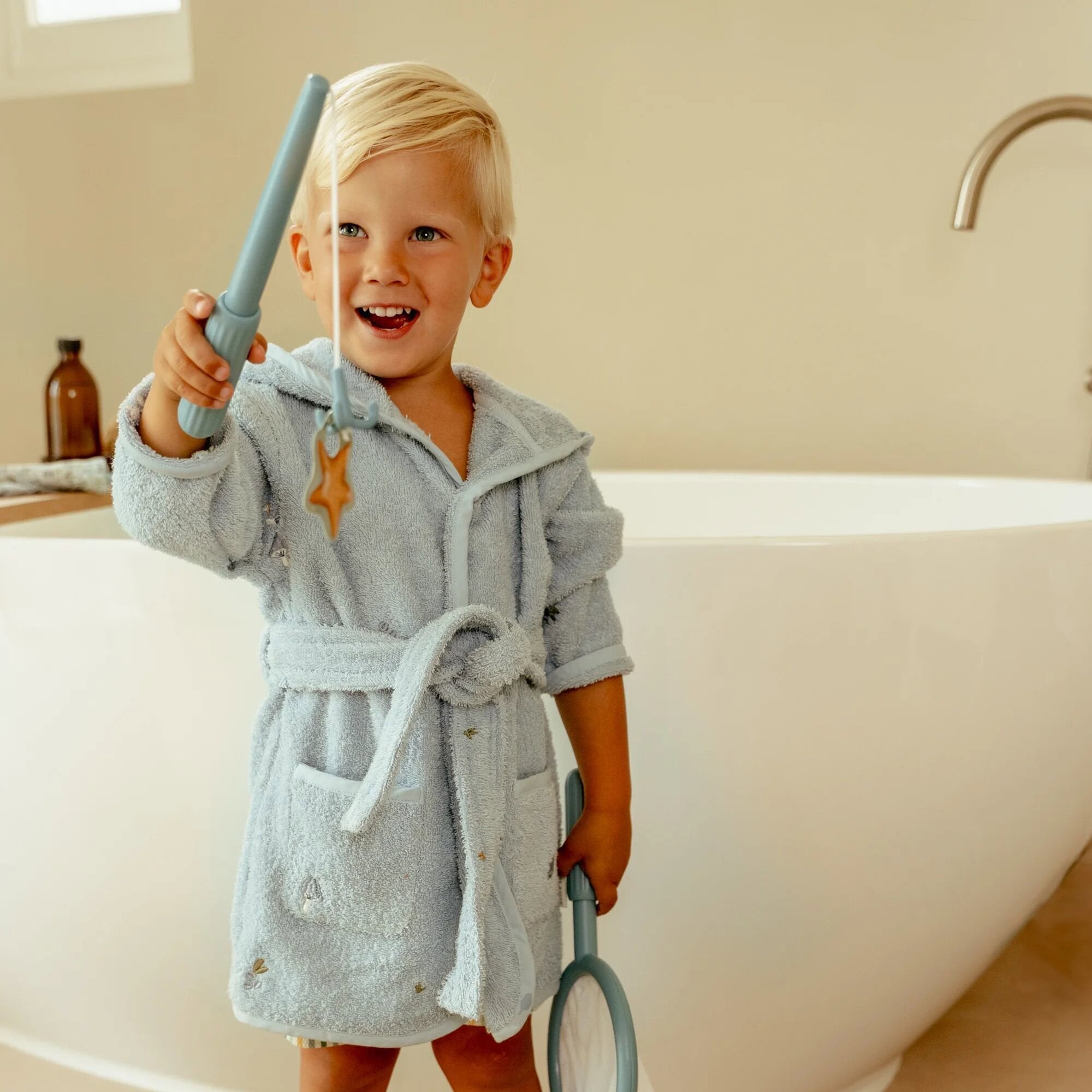 Little Dutch Bath fishing game- Blue