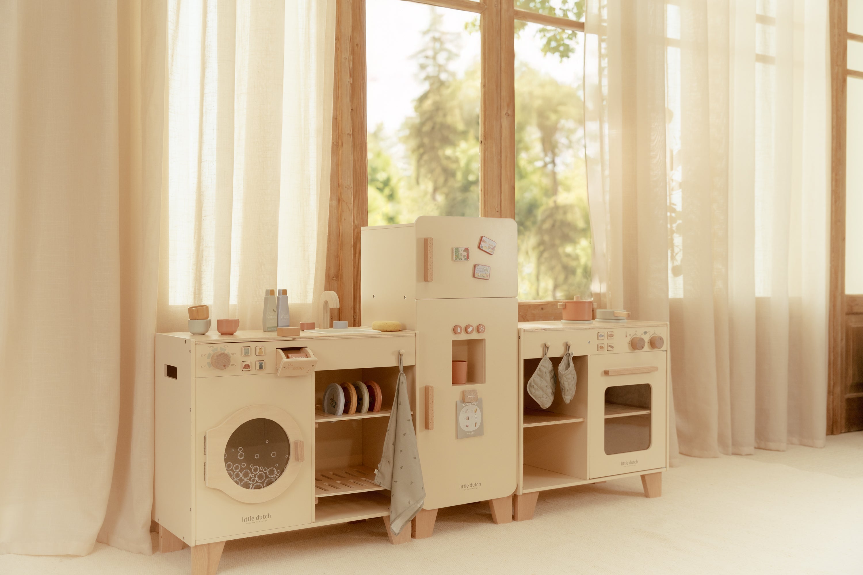 Little Dutch Wooden Washing Machine- Limited Edition