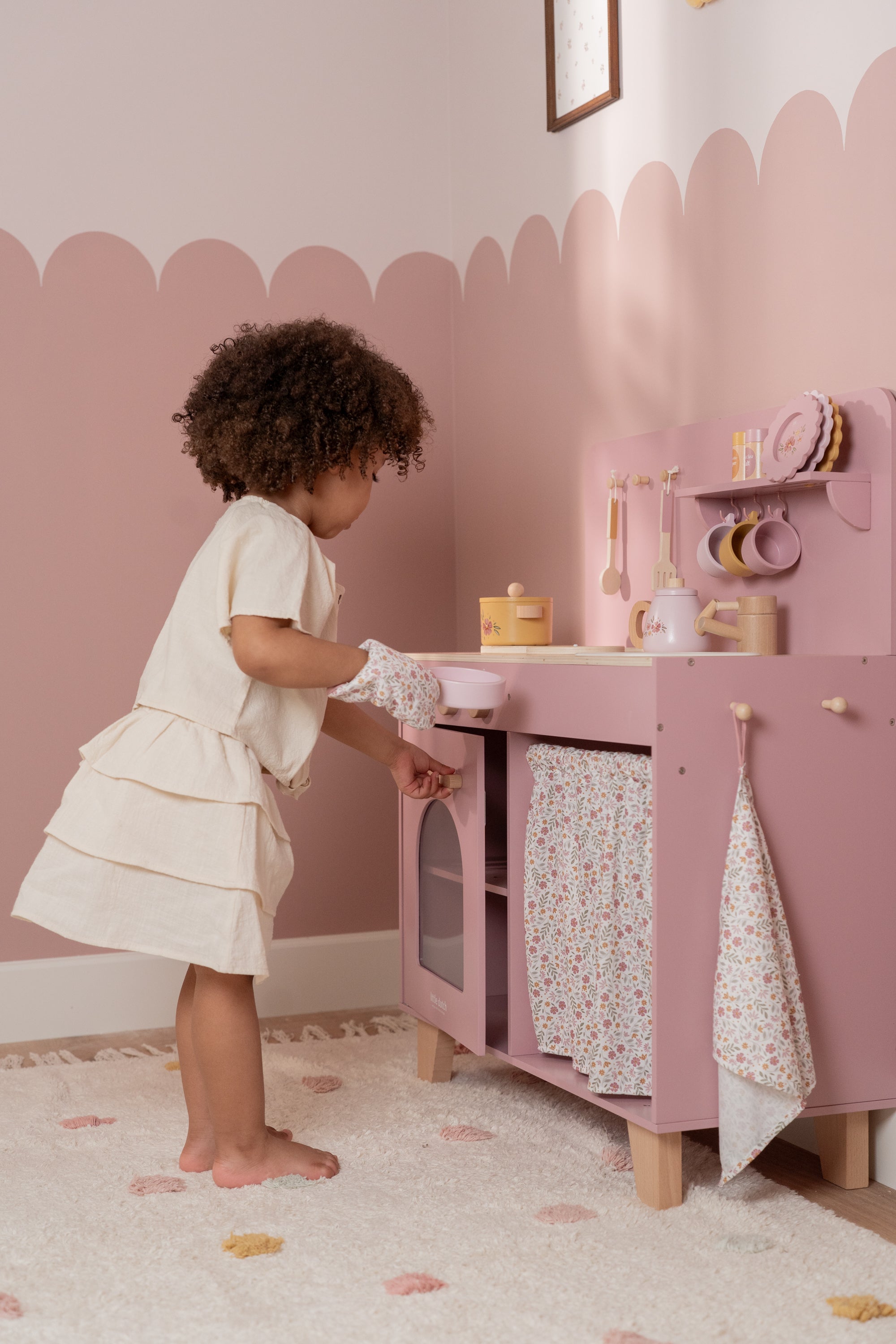 Little Dutch Pink Play Kitchen - Limited Edition