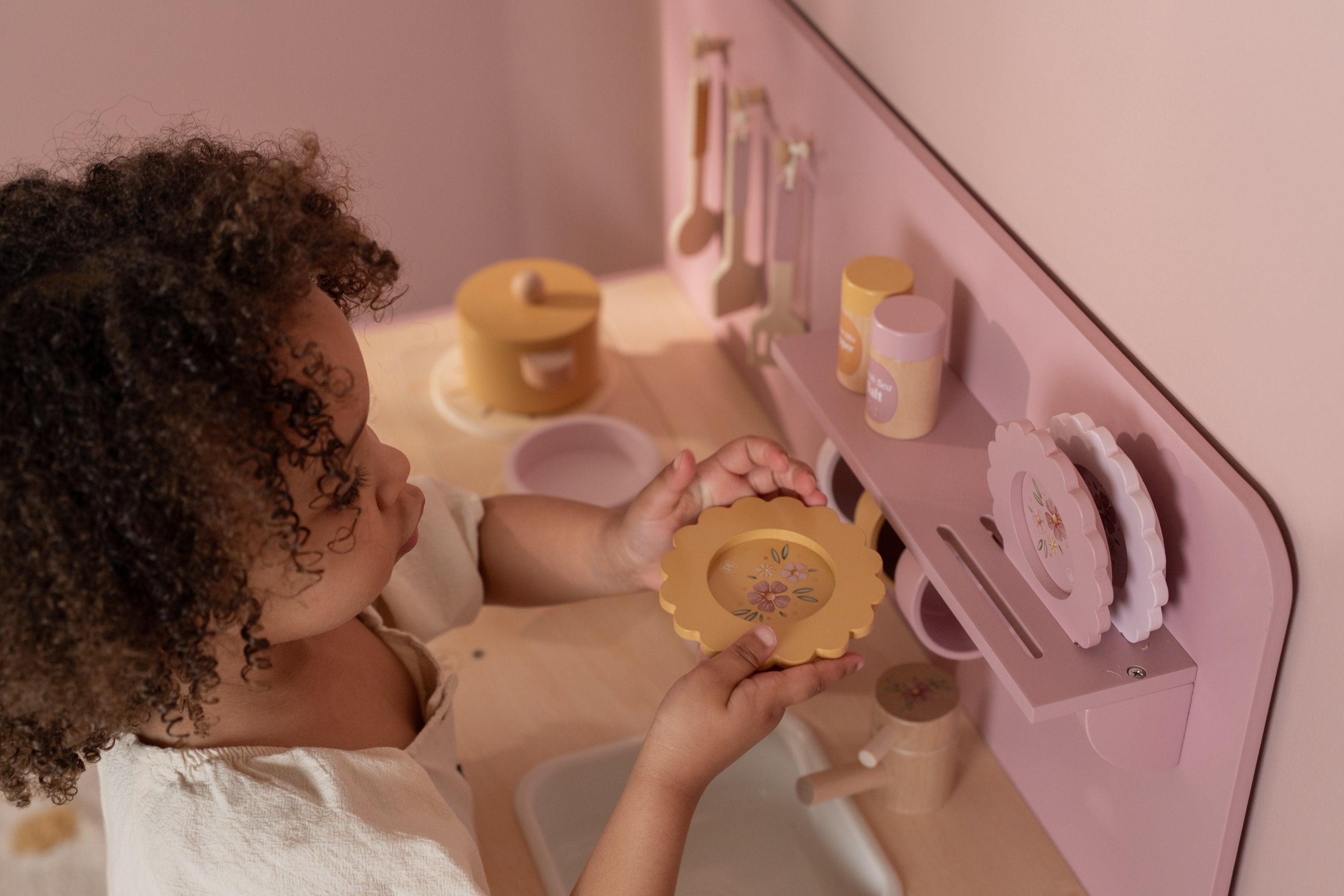 Little Dutch Pink Play Kitchen - Limited Edition