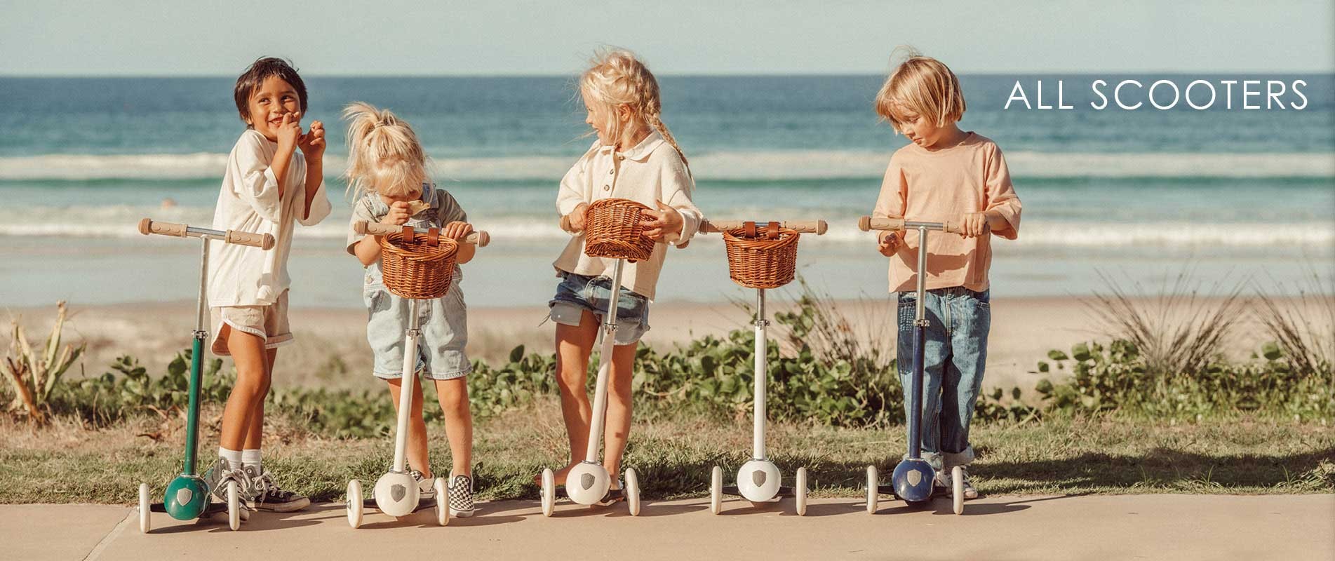 Banwood Scooter with Basket - Navy