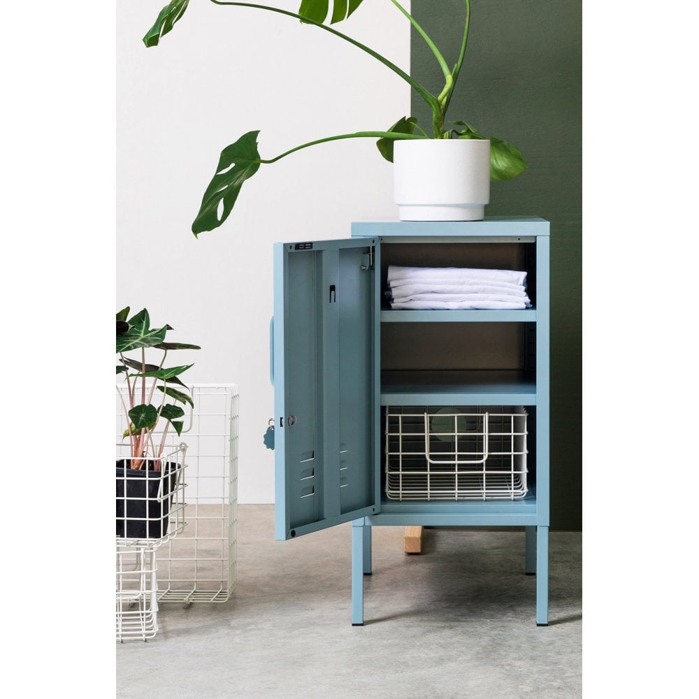 The Shorty in Ocean to the Left (Pre-order)