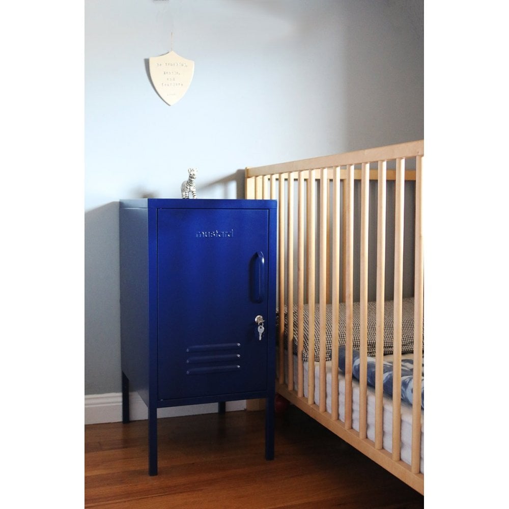 The Shorty In Navy to the Left (Pre-order)