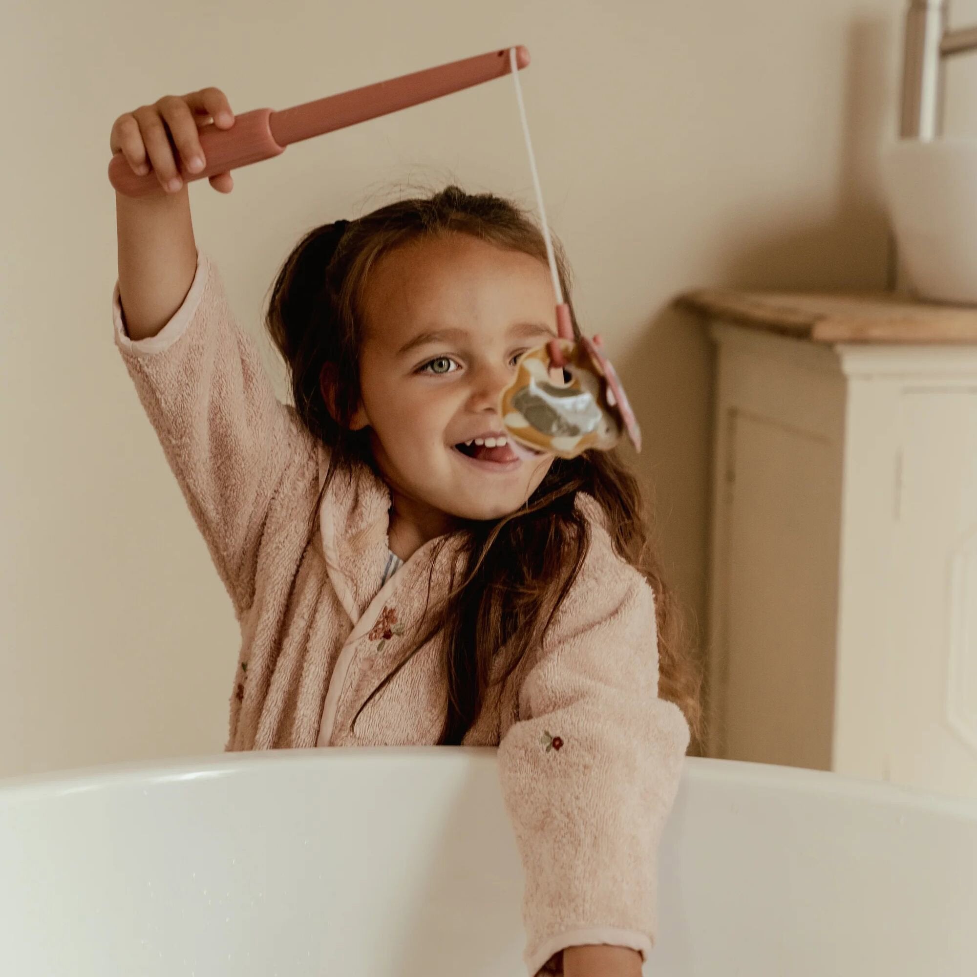 Little Dutch Bath fishing game- Pink