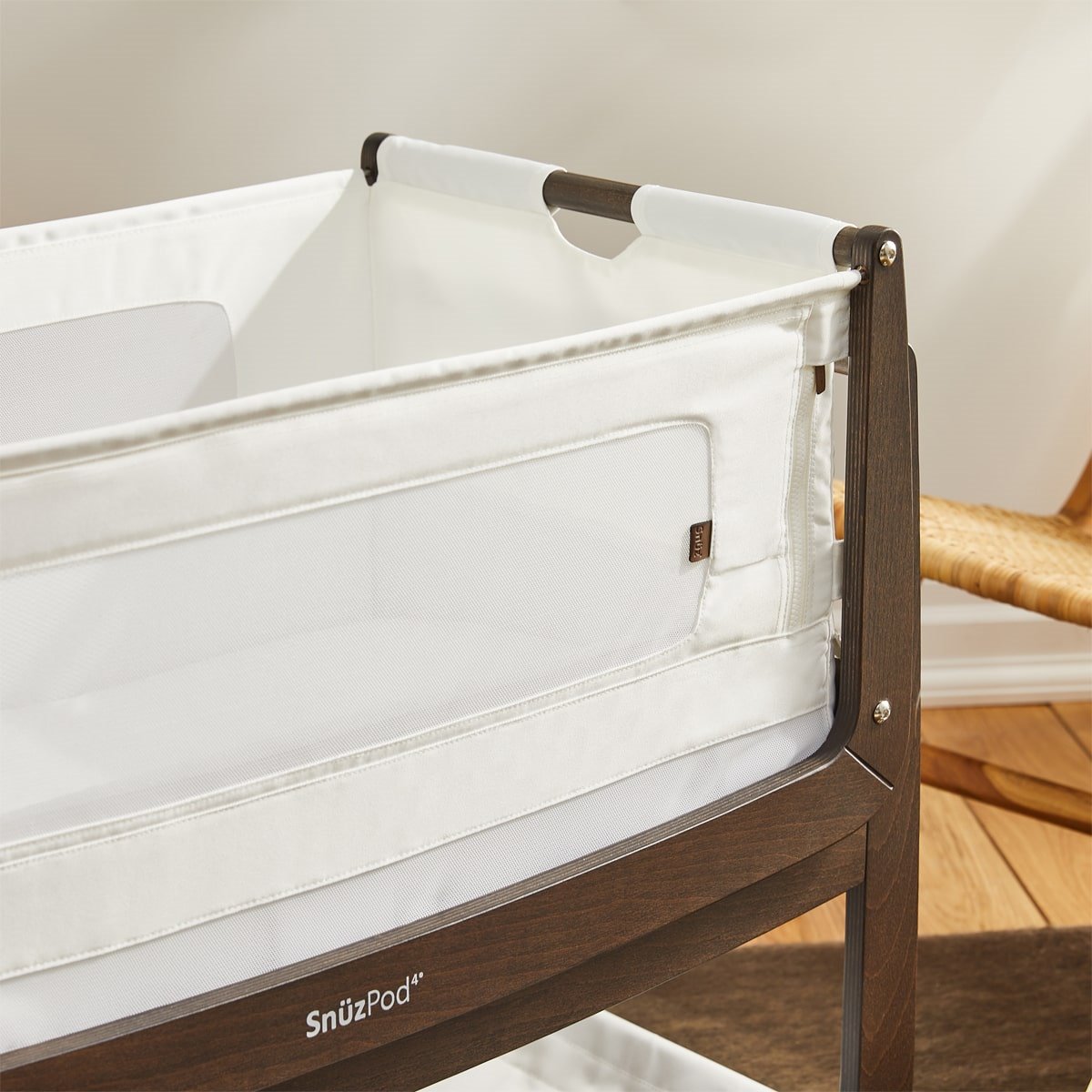 SnuzPod4 Bedside Crib, Ebony - The Natural Edit