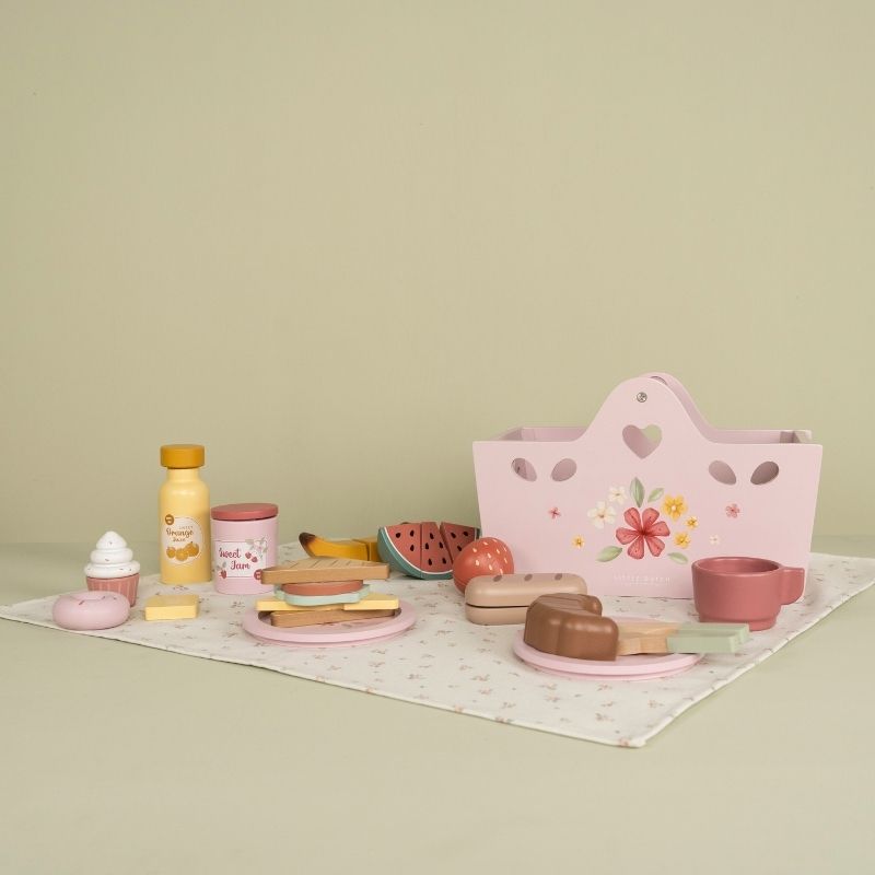 Little Dutch Wooden Picnic Set