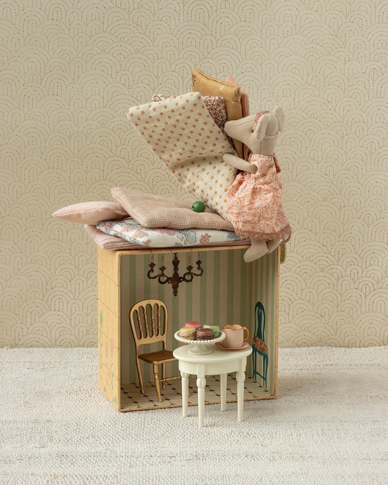 Maileg Princess and the pea - Big sister mouse