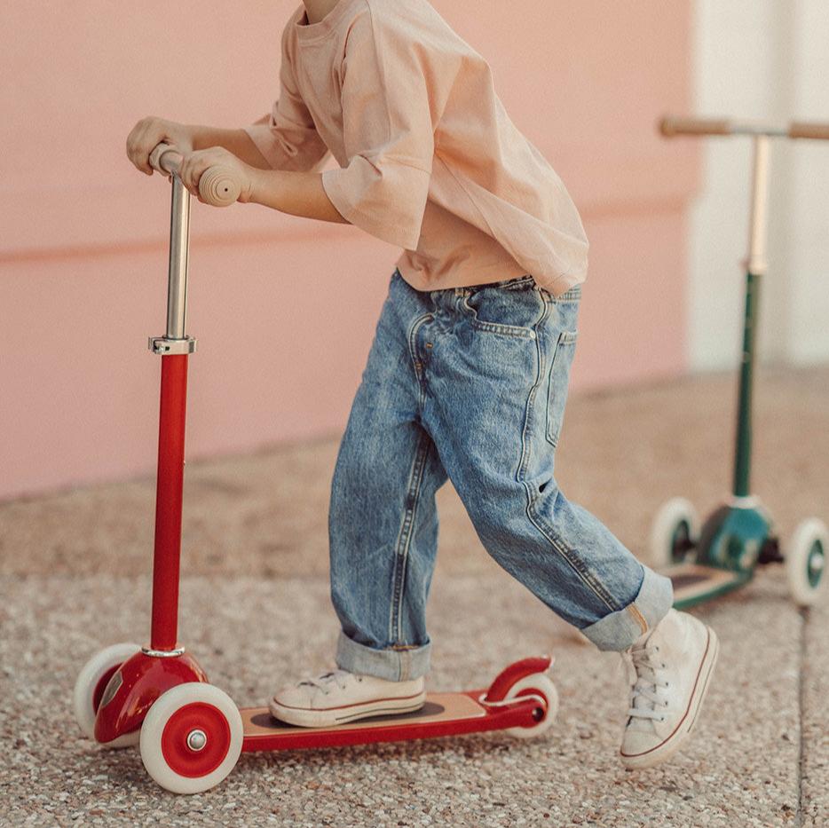 Banwood Scooter with Basket - Red