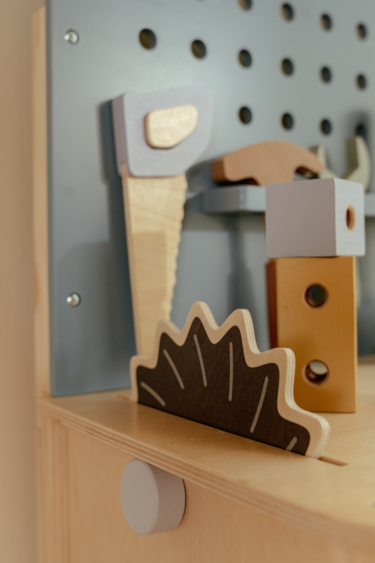 Little Dutch Wooden Workbench