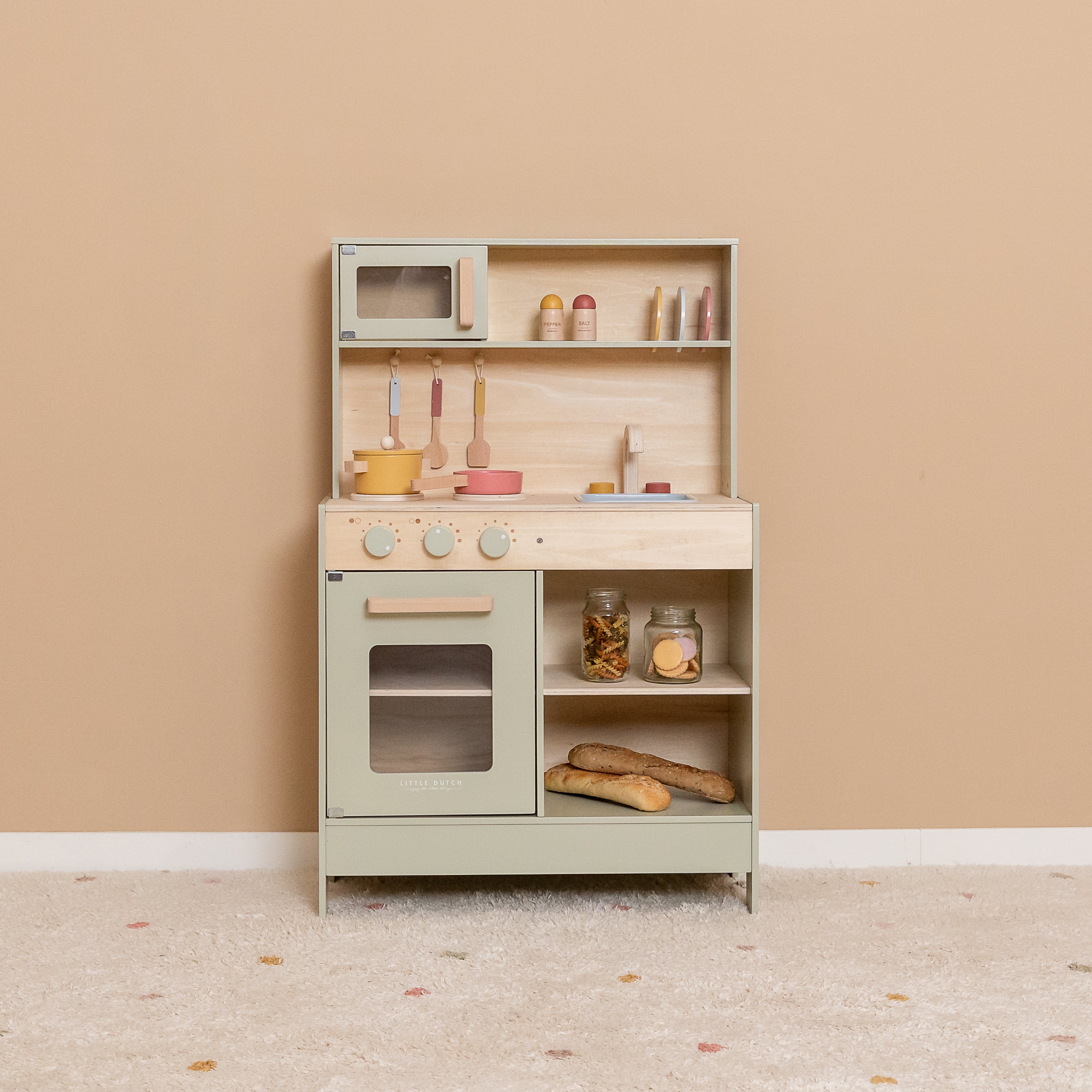 Wooden toy kitchen black clearance friday